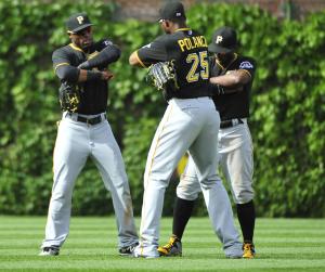 Pirates stop 4-game slide with 3-0 win over Cubs