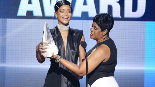 Rihanna's Mom at the AMAs, Plus 7 Celebrity Mother-Daughter Moments