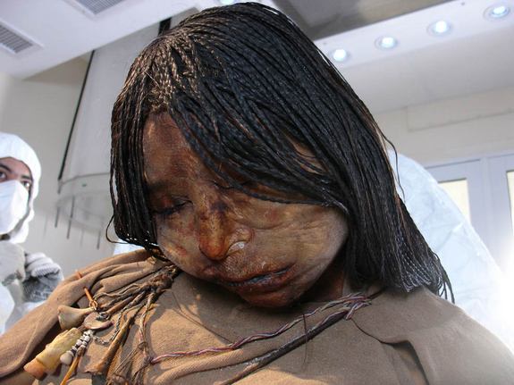 Mumi 'Perawan' Inca Menderita Infeksi Paru Sebelum Dikorbankan