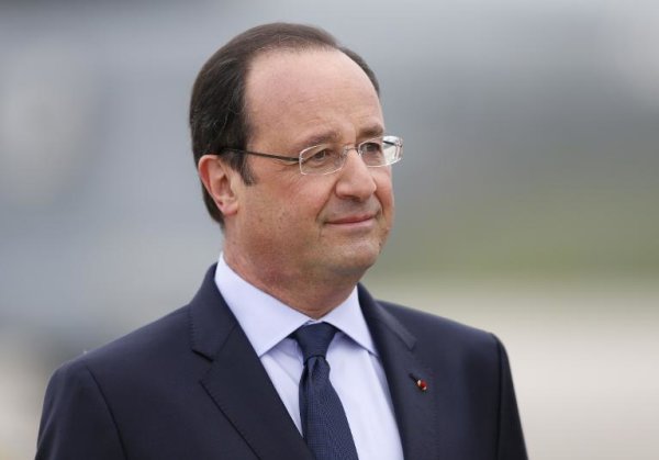 France has 'information' Assad regime using chemical weapons: Hollande