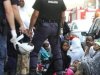 Ανθρώπινο «τείχος» κατά της λαθρομετανάστευσης σε Αθήνα και Έβρο