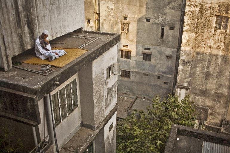 &quot;Getting Lost On A Roof&quot; by Wahid Adnan - The Art of Building photography competition