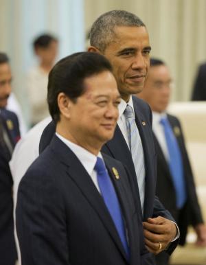 U.S. President Barack Obama, right, and Vietnamese&nbsp;&hellip;
