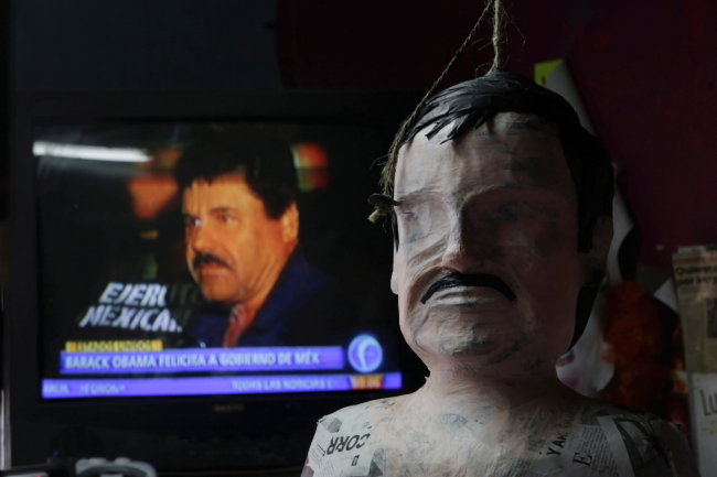 Lawyer: Mexican Drug lord changes mind, wants extradition