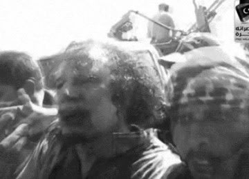Khadafi Sempat Memohon Agar Tidak Ditembak