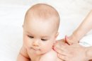 6 reguli pentru masajul bebelusului