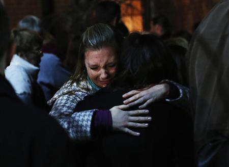 Search for answers begins after U.S. school massacre - Yahoo! News