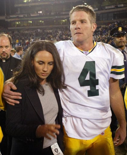 Brett Favre and wife Deanna have been through tough times, but she's presenting him at the Hall of Fame (Getty Images).
