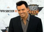 Seth MacFarlane knows pressure's on for Oscars