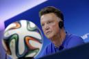 Netherlands' head coach Louis van Gaal attends a press conference the day before the group B World Cup soccer match between Spain and the Netherlands at the Arena Ponte Nova in Salvador, Brazil, Thursday, June 12, 2014. (AP Photo/Wong Maye-E)