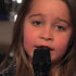 6χρονη σόκαρε το κοινό τραγουδώντας …