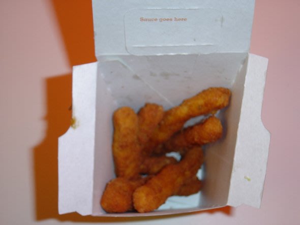 12-burger-king-chicken-fries-were-discontinued-in-january-2012-and-replaced-with-chicken-strips-jpg_171246.jpg
