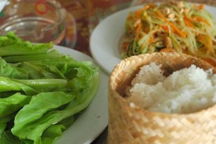 Món ăn may mắn xứ Lào 
