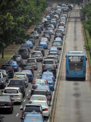 Motorists are trapped in the rush-hour gridlock in …