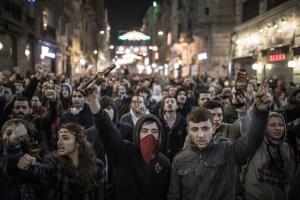 Protesters chant slogans against newly proposed restrictions …