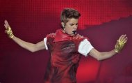 Singer Justin Bieber performs during the MuchMusic Video Awards in Toronto, June 17, 2012. REUTERS/Mike Cassese/Files