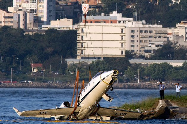 Pendaratan Pesawat Yang Tak Biasa Di Dunia [ www.BlogApaAja.com ]
