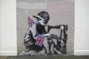 Imagen facilitada por el consejo municipal de Haringey, el pasado 20 de febrero de 2013, que muestra un grafitti de Banksy en Londres, Reino Unido. En el último minuto ha sido retirado de la puja un Banksy que iba a ser subastado hoy por internet por más de medio millón de dólares. EFE