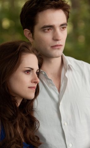 Image of Kristen Stewart Takes 'Control' Of Robert Pattinson In 'Breaking Dawn Part 2'