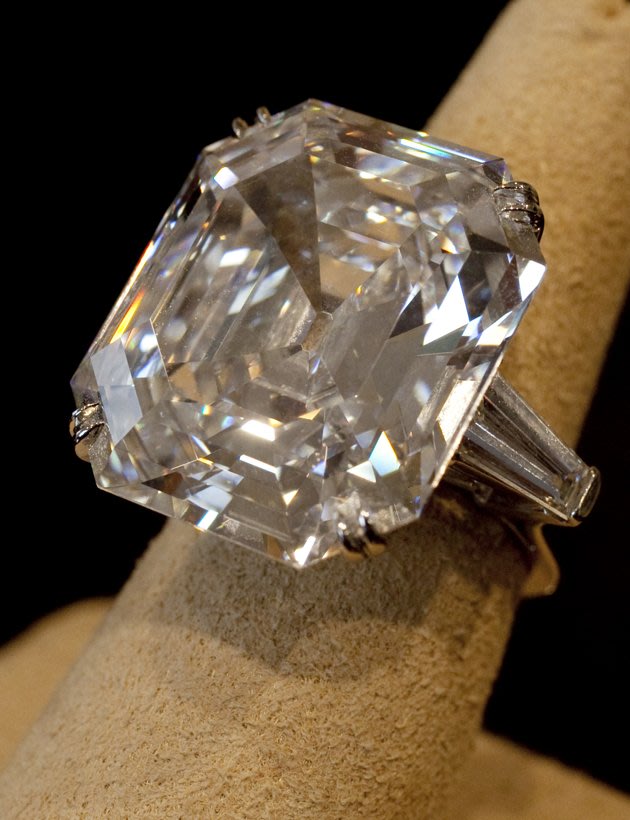 Inilah 12 Perhiasan Paling Terkenal di Dunia