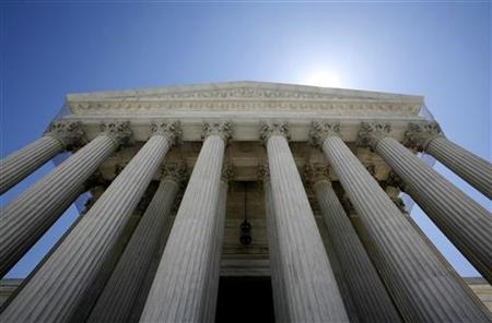 The U.S. Supreme Court building seen in Washington May 20, 2009. REUTERS/Molly Riley
