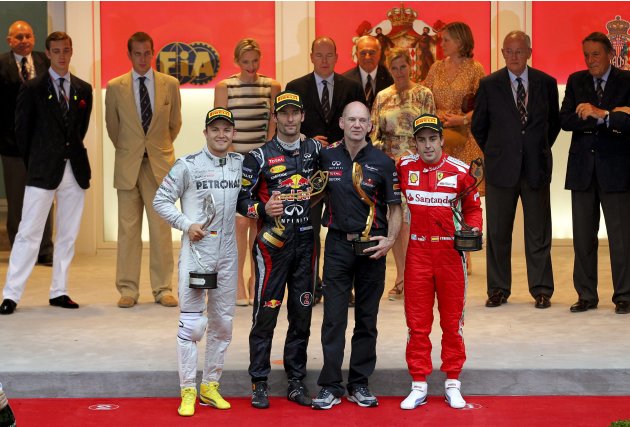 Da esquerda para a direita: Nico Rosberg, da Mercedes, Mark Webber, da Red Bull, e Fernando Alonso, da Ferrari, fizeram o pódio em Mônaco.