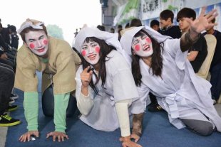 黃志瑋（左起）、張睿家、金沛晟在劇中哭到燒聲。（圖／中視提供）