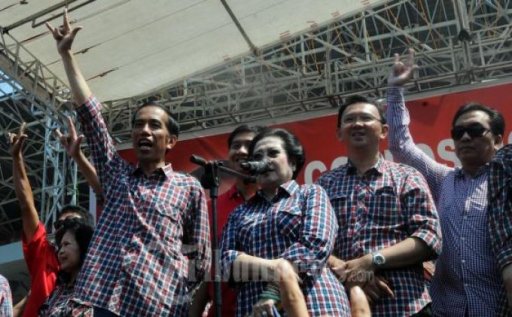 Diberi Kado Blackberry, Megawati : Tombolnya Kekecilan