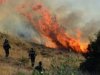 ΕΚΤΑΚΤΟ: Μεγάλη φωτιά απειλεί οικισμό στην Ικαρία