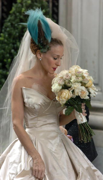 Celebs-in-coloured-wedding-dress_084335.jpg