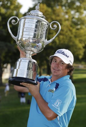 Dufner makes the most of his 2nd chance in a major