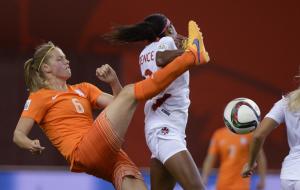 Canada wins group despite 1-1 draw against Netherl …