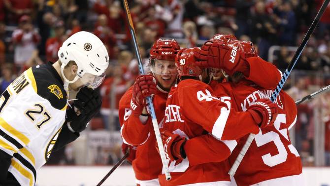 Red Wings open 2014-15 season with 2-1 win over Boston 201410092101756679994-p5