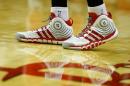 Las zapatillas del jugador de los Rockets Dwight Howard, fotografiadas durante el partido de la NBA contra los Detroit Pistons disputado el 1 de marzo de 2014 en Houston