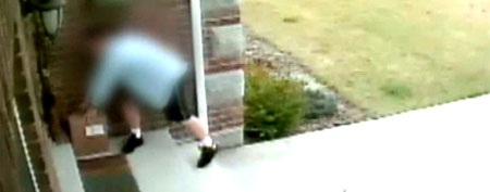 Thief stealing from porch (ABC)