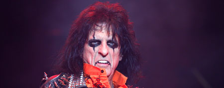 Alice Cooper performs at Alexandra Palace on October 29, 2011 in London (Chiaki Nozu/WireImage).