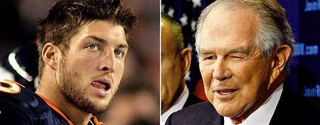 (L-R) Denver's Tim Tebow and Pat Robertson (Getty Images)