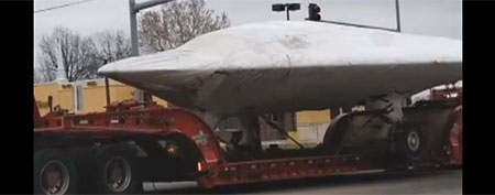 'UFO' seen in Kansas town (via YouTube)