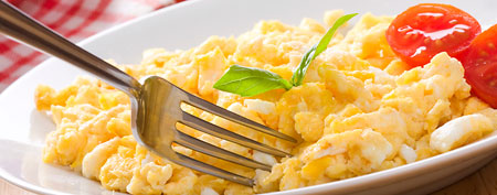 Scrambled egg breakfast (Thinkstock)