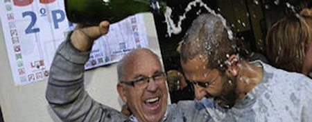 Two winners of this year's El Gordo lottery. (Manuel Buque/EPA, The Slideshow)