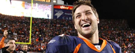 Tim Tebow #15 of the Denver Broncos (Photo by Jeff Gross/Getty Images)