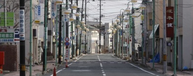 Jalanan kota Tomioka yang kosong (Foto: Reuters/Stringer)
