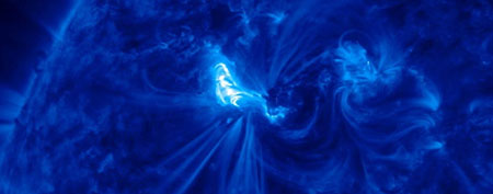 Sun shoots off huge flares. (NASA/SDO)