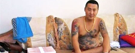 Chinese gangster (via Imgur)
