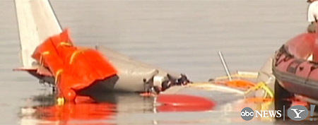 A small plane crashes into San Diego Bay. (screen grab from ABC)
