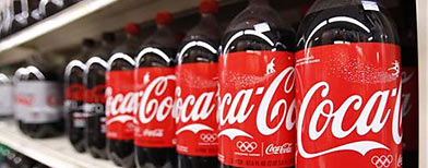 El Center for Science in the Public Interest dijo que  análisis de Coca-Cola en nueve países mostraron "cantidades  alarmantes" del químico 4-methylimidazole, o 4-MI, utilizado  como un ingrediente del colorante de caramelo. (Reuters)