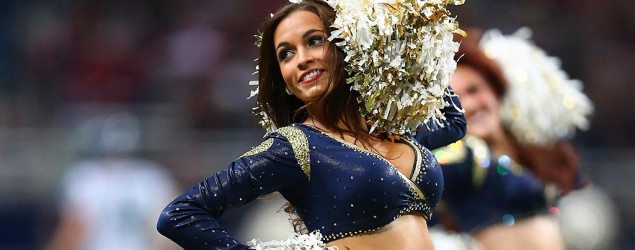 How much do NFL cheerleaders earn?  (Getty Images)