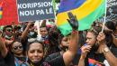Mauritius oil spill: Thousands march in Port Louis