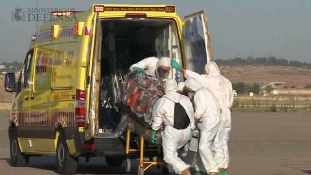 Spanish priest with Ebola arrives in Spain