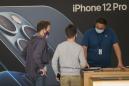 Apple cae después de que las ventas de iPhone fallan, China cae un 29%